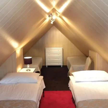 Orlik فندق مبيت وإفطار 4*