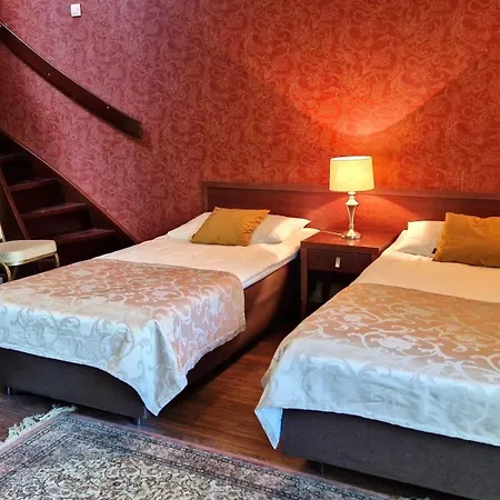 Orlik 4*